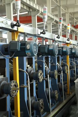 Duża maszyna SS Tube Mill i prostokątny rurociąg Roll Forming Mill do produkcji rur strukturalnych ze stali nierdzewnej