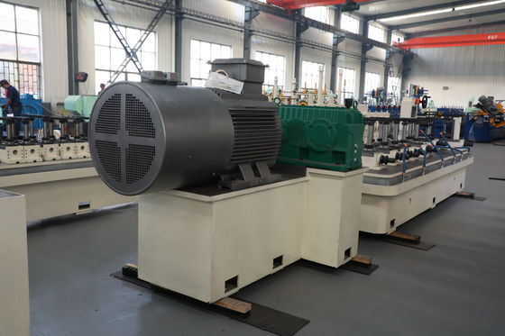 ISO Standardowe Młyny Rurociągów Stalowych. Φ114?? 325mm Duża Maszyna Młyna Rurociągów Do Produkcji Rurociągów Strukturalnych, Wodnych I Energetycznych.