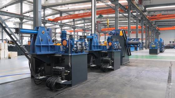 Maszyna do formowania rur o dużej prędkości do produkcji rur API.