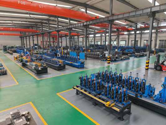 Maszyna do formowania rur o dużej prędkości do produkcji rur typu API Wysoka precyzja